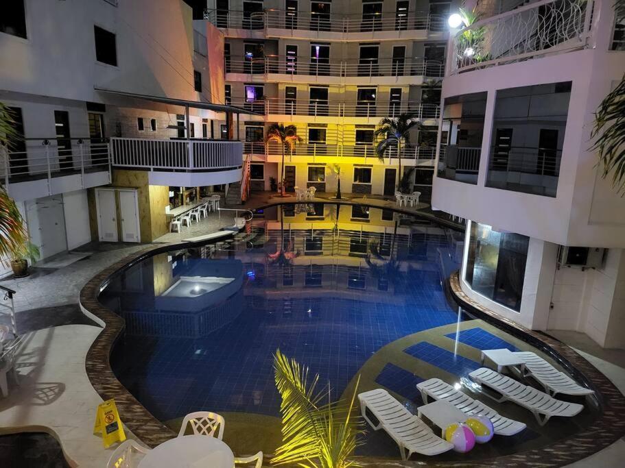 Kandi Resort-Type Spacious 1 Bedroom With Netflix And Free Housekeeping Angeles Ngoại thất bức ảnh