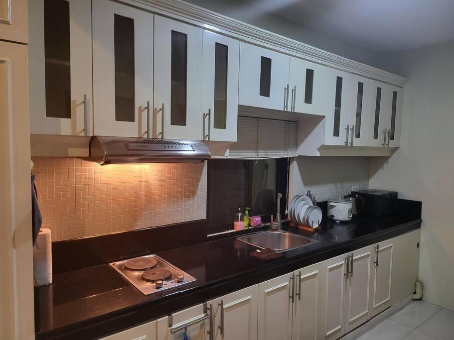 Kandi Resort-Type Spacious 1 Bedroom With Netflix And Free Housekeeping Angeles Ngoại thất bức ảnh